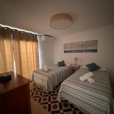 Vacacional Centro La Casita De La Portera * Μαρμπέλλα